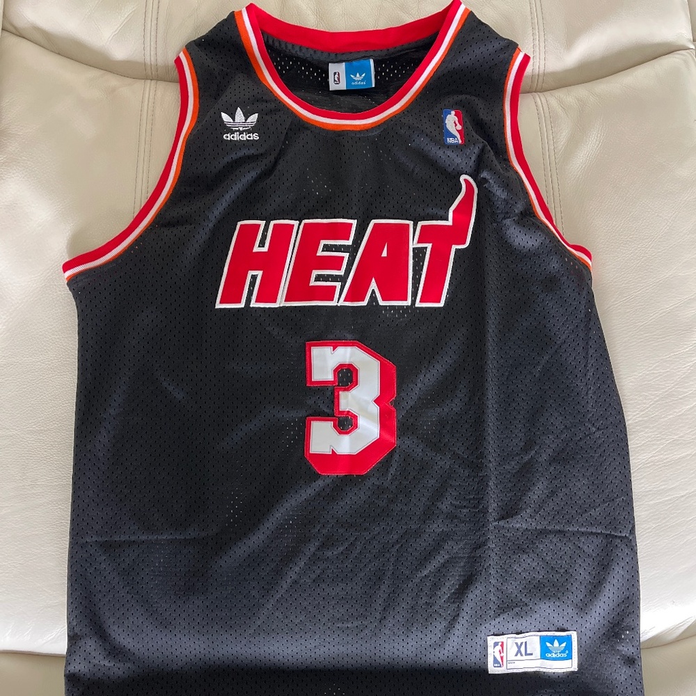 Dwyane wade miami heat jersey
